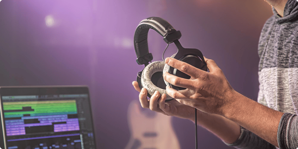 Les écouteurs de studio sont-ils indispensables pour un bon mixage audio ?